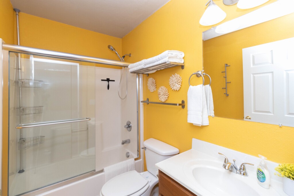 6af17c8f597e4e7a807c46edc0af0b84 LargeOriginal.jpg