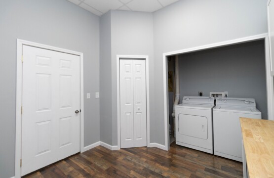 8aeee77e1d4d41cfb1e8a493df807fde LargeOriginal.jpg